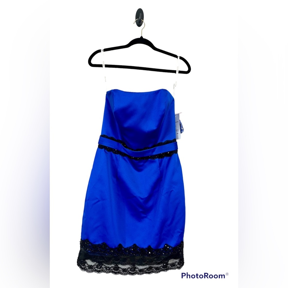Andrew Adela Strapless Satin Lace Mini Dress. Size 8. New with tag